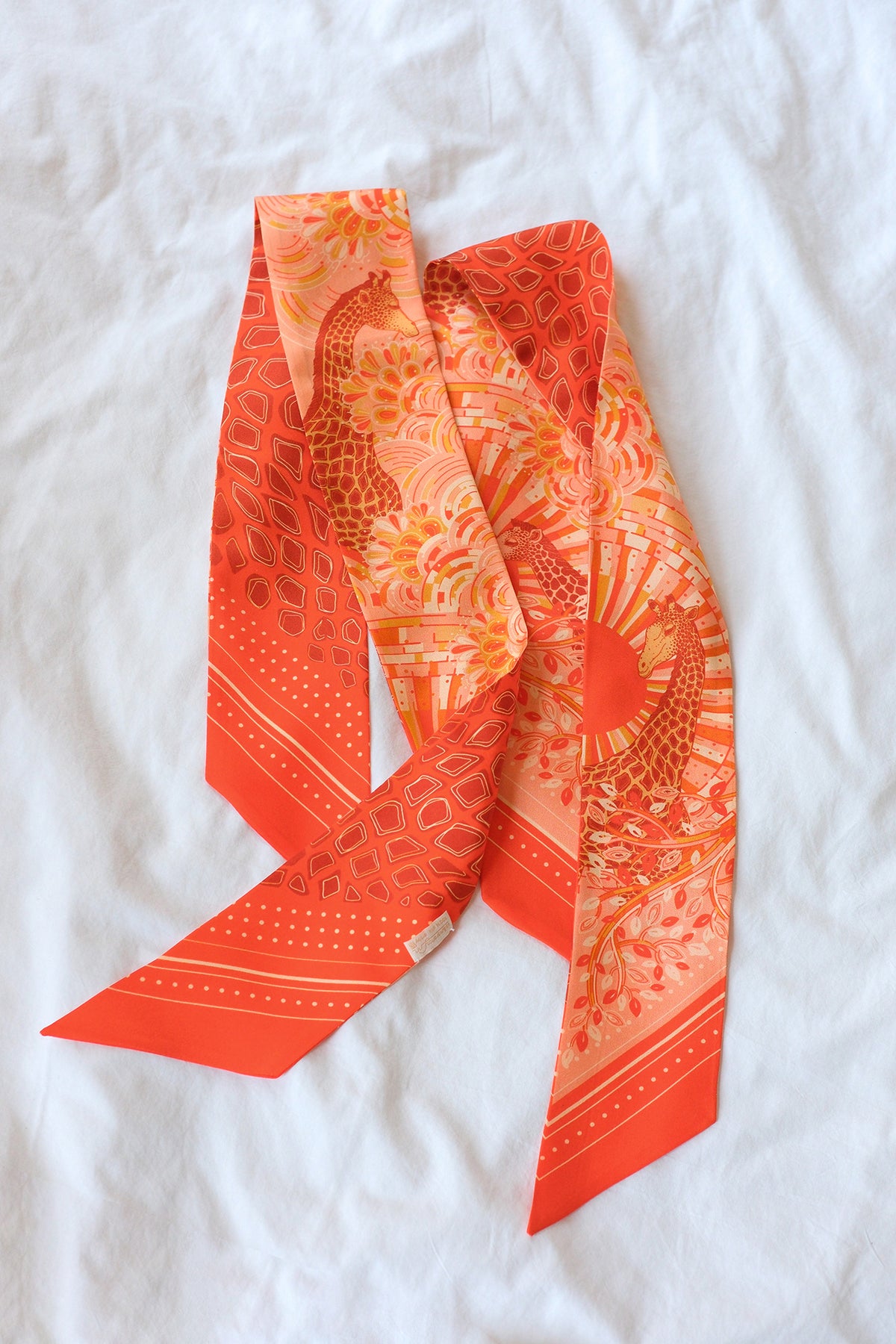 Giraffe, Safari Art  Silk Twilly