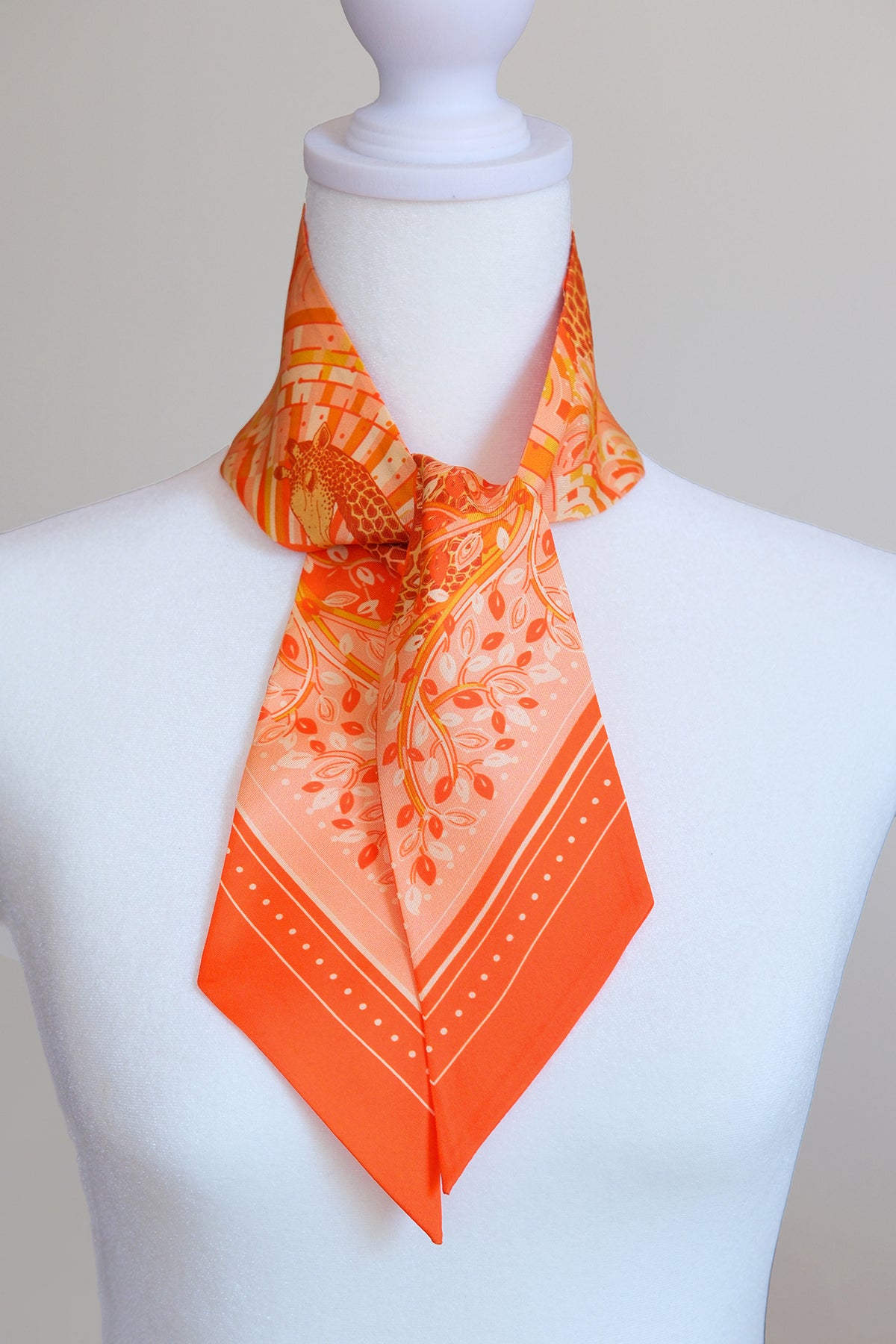 Giraffe, Safari Art  Silk Twilly