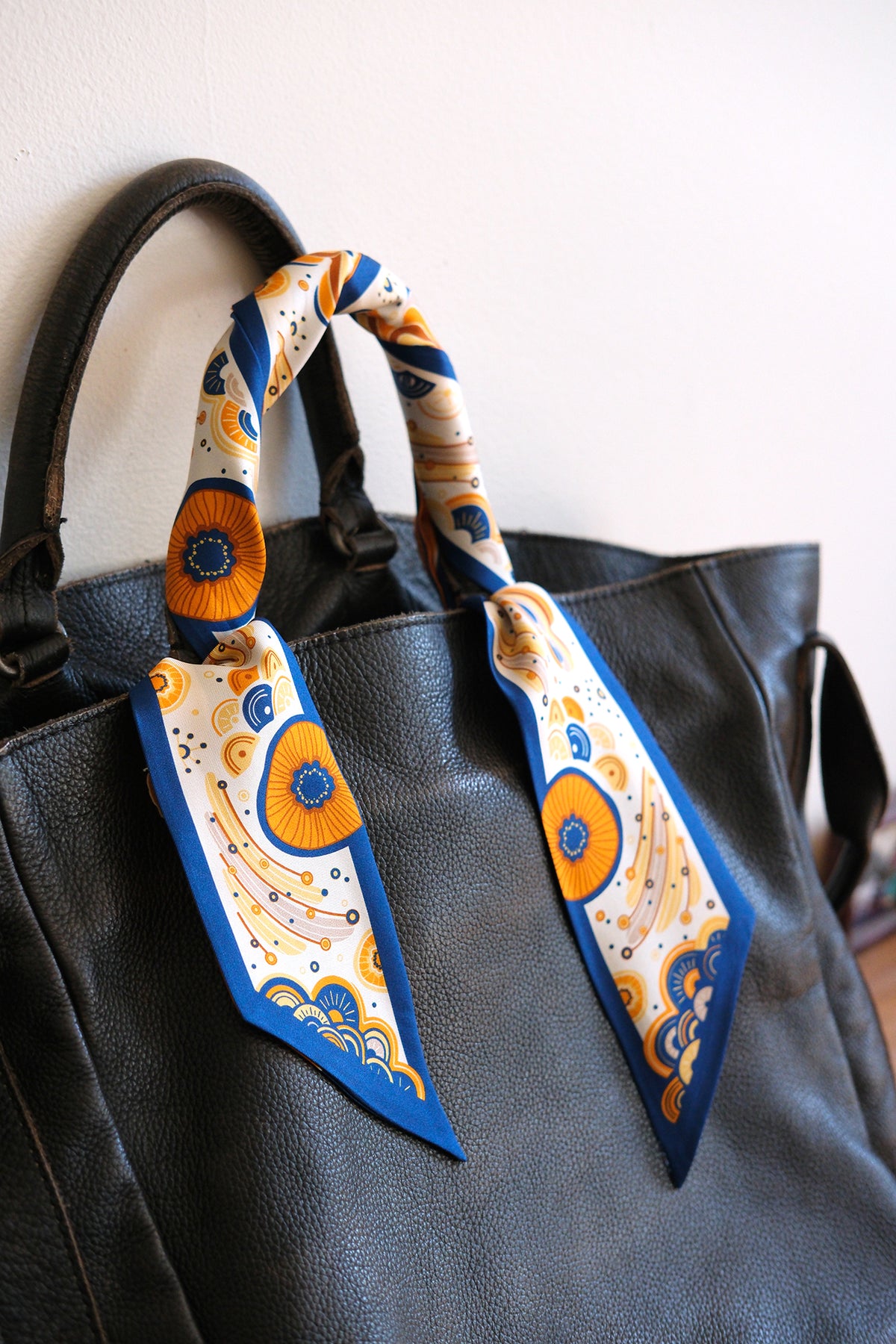 Ocean Art Silk Twilly